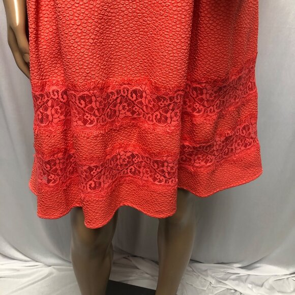 Express Dress Womens Size 12 Sleeveless Coral Textured Lace Hem Stretch A-Line - Picture 3 of 9